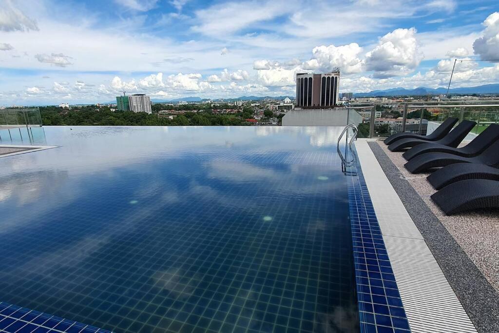 Kozi Square New Sgh Cozy Home Lv5B Кучінг Екстер'єр фото